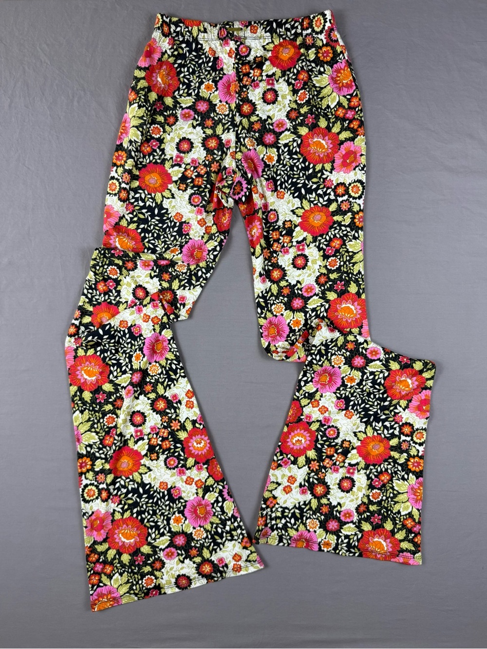 NWOT Billabong Viscose Women’s Sundown Flare Pants